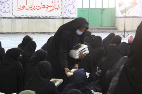 ضیافت افطاری و اطعام ایتام در زاهدان