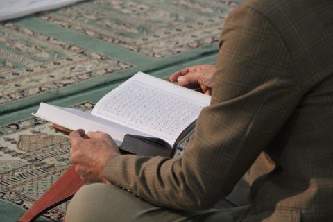 ضیافت افطاری و اطعام ایتام در زاهدان