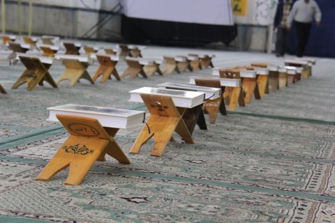 ضیافت افطاری و اطعام ایتام در زاهدان