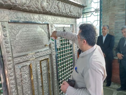 ادای احترام مدیرکل کمیته امداد سیستان‌وبلوچستان به ساحت شهدای گمنام زاهدان