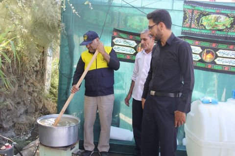 موکب کمیته امداد در مسیر پیاده‌روی جاماندگان اربعین زاهدان