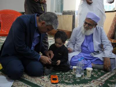 برپایی میز خدمت کمیته امداد در مسجد جامع اهل سنت خاش